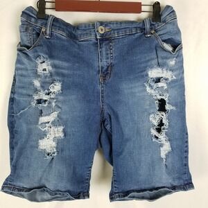 Torrid Denim Distressed Cut Off Bermuda Shorts Womens Size 22 Blue Stretch